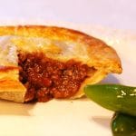 Chilli minced beef pie