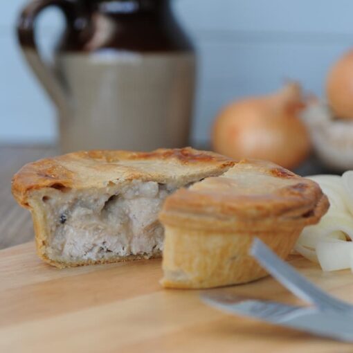 Chicken and mushroom pie