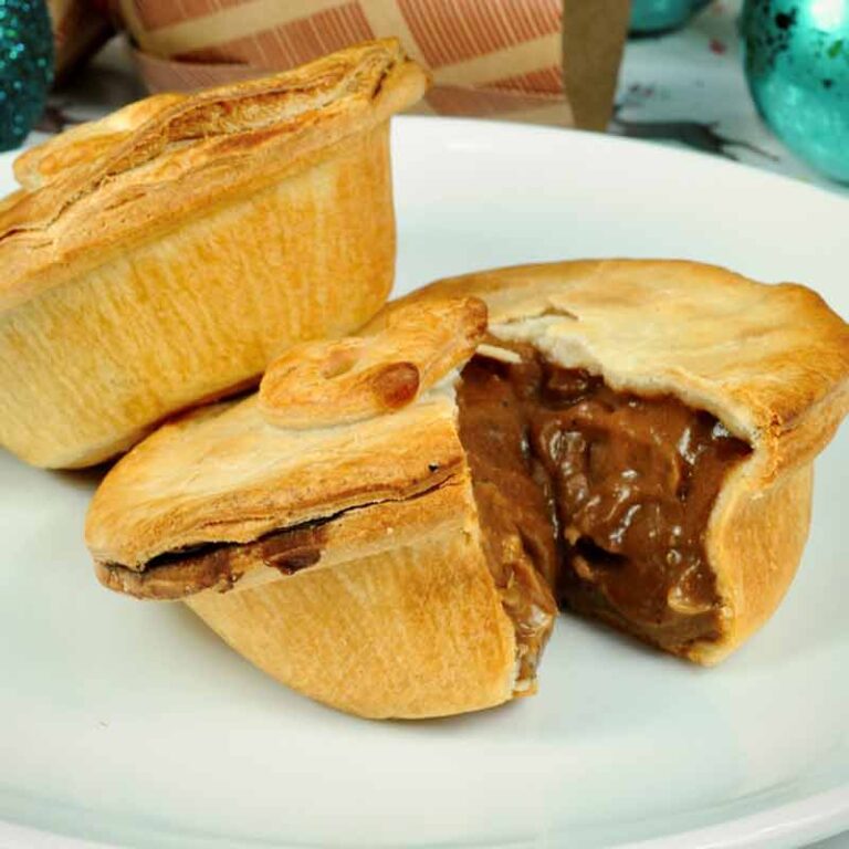 Peppered steak handmade British Pie UK home delivery